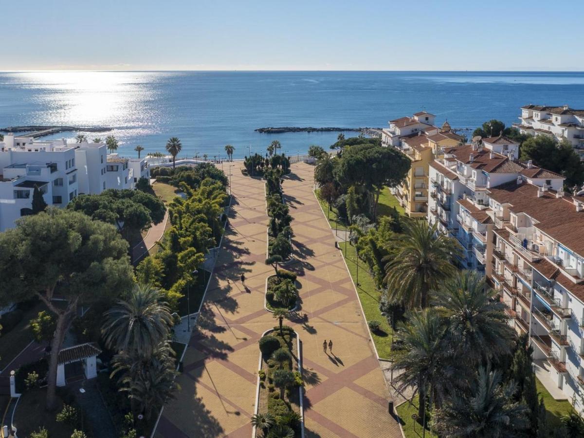 Frontline Mediterranean Escape Appartement