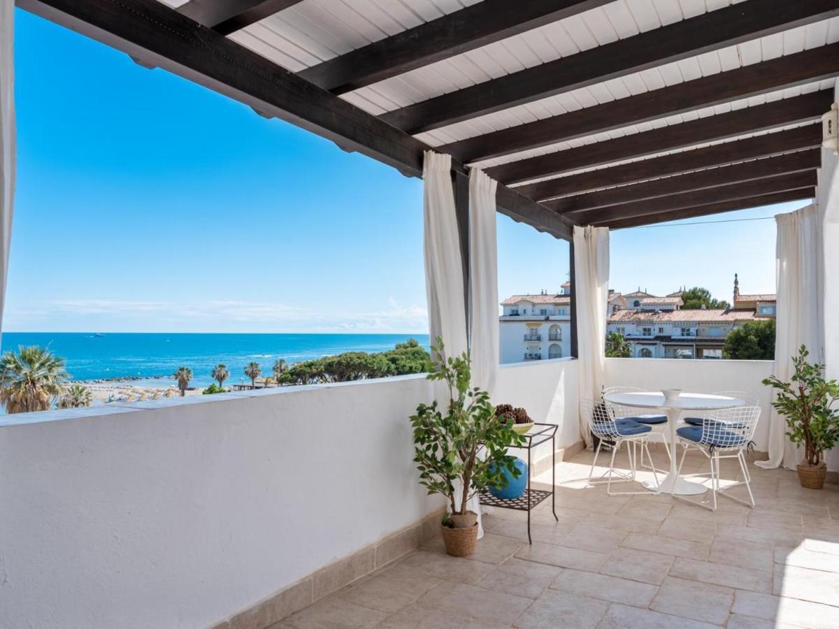 Frontline Mediterranean Escape Apartment *
